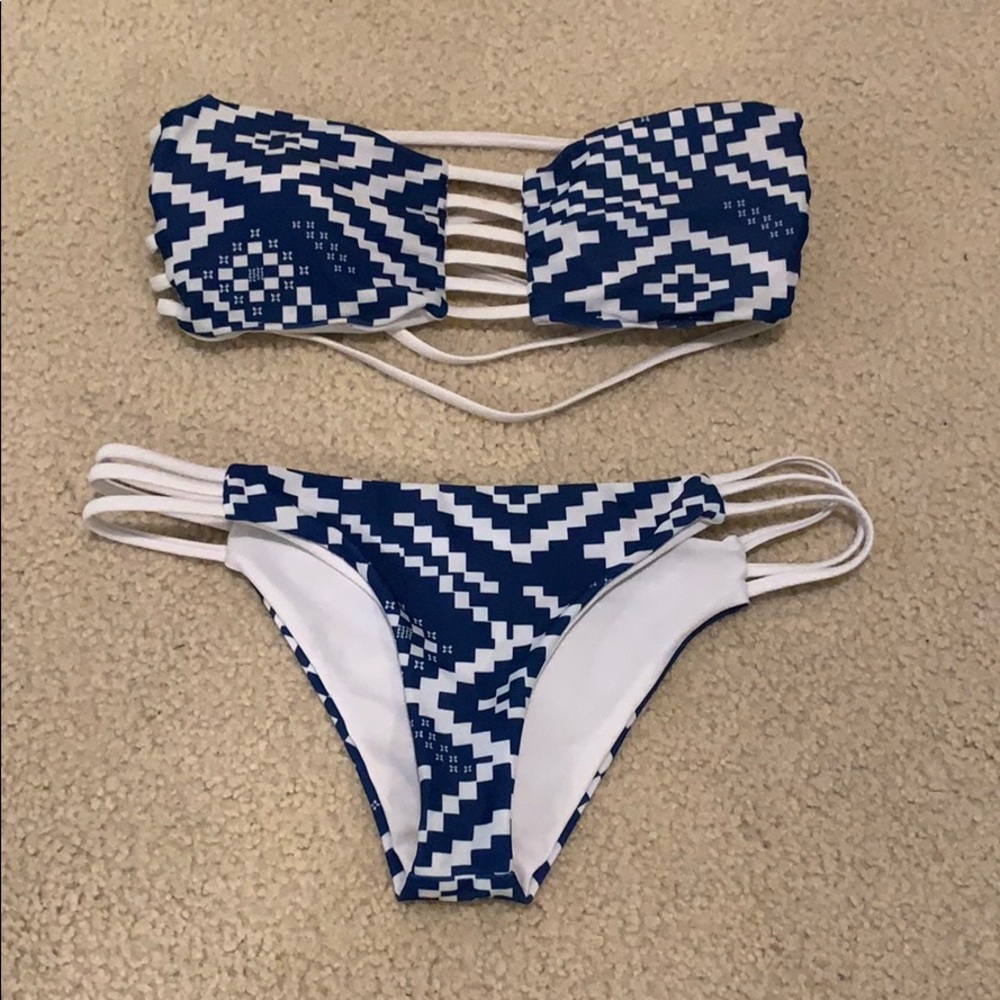 Strapless bikini